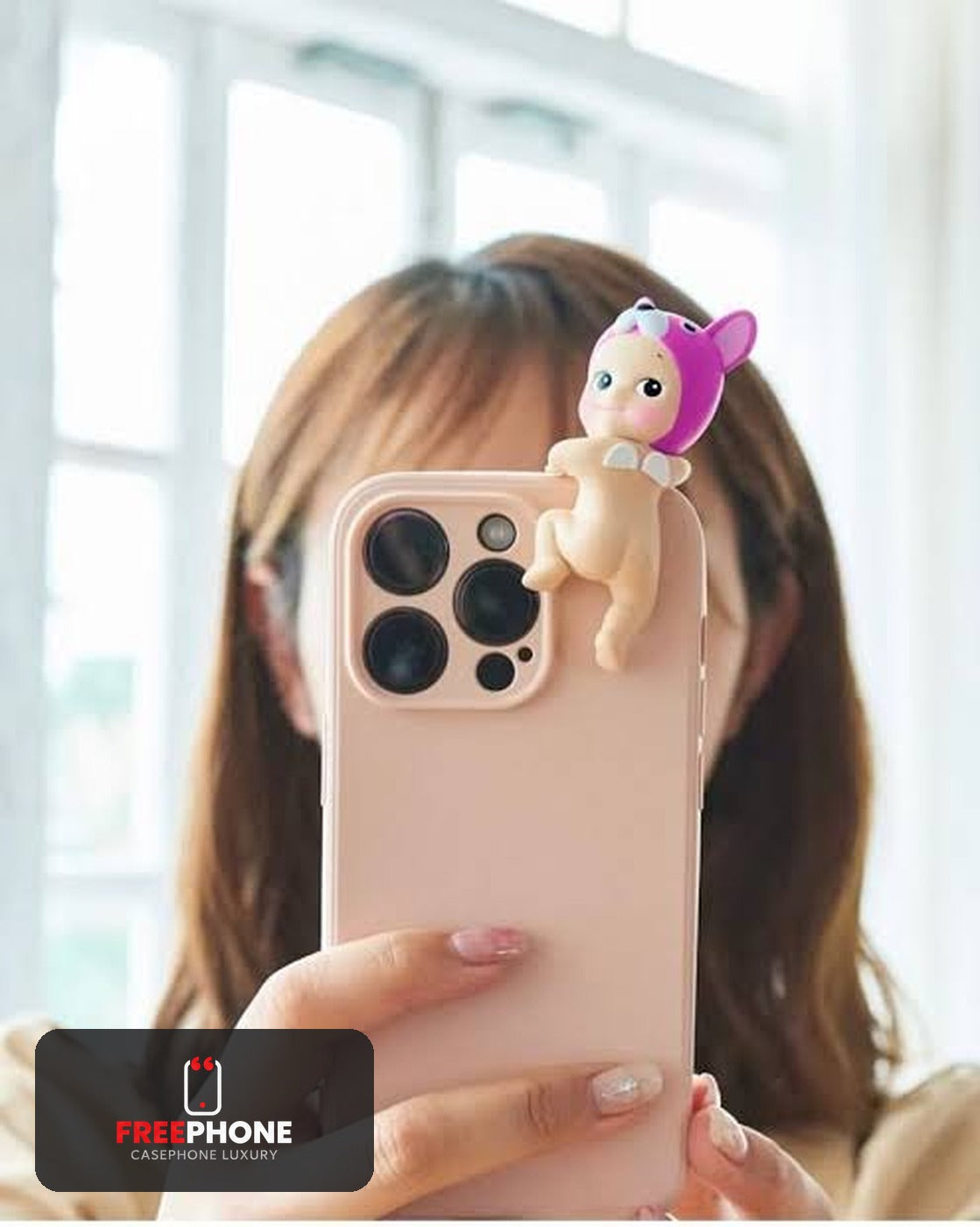 Figurine sur téléphone